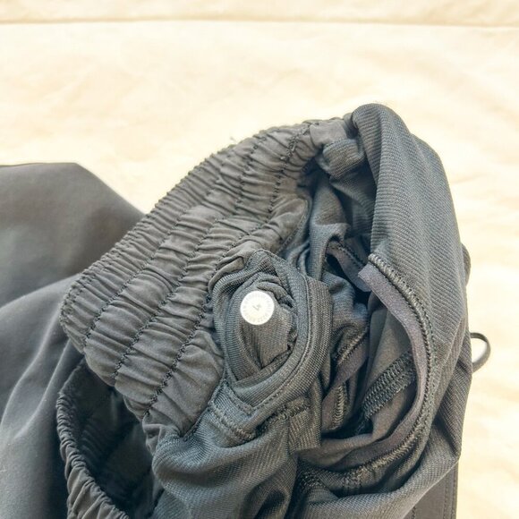Lululemon Hotty Hot High-Rise 4” Lined Running Shorts Black Chicago Size 4 - Picture 5 of 6